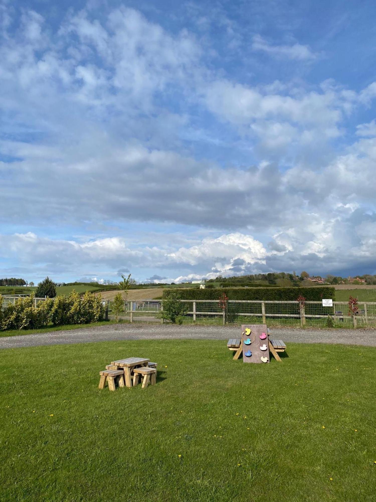 King Richard'S Luxury Lodge - Sleeps Up To 8 ,Dog Friendly ,Near Sherwood Forest At Fairview Farm In Nottingham Set In 88 Acres And Great For Groups,Family Gatherings,Corporate Events Exterior foto