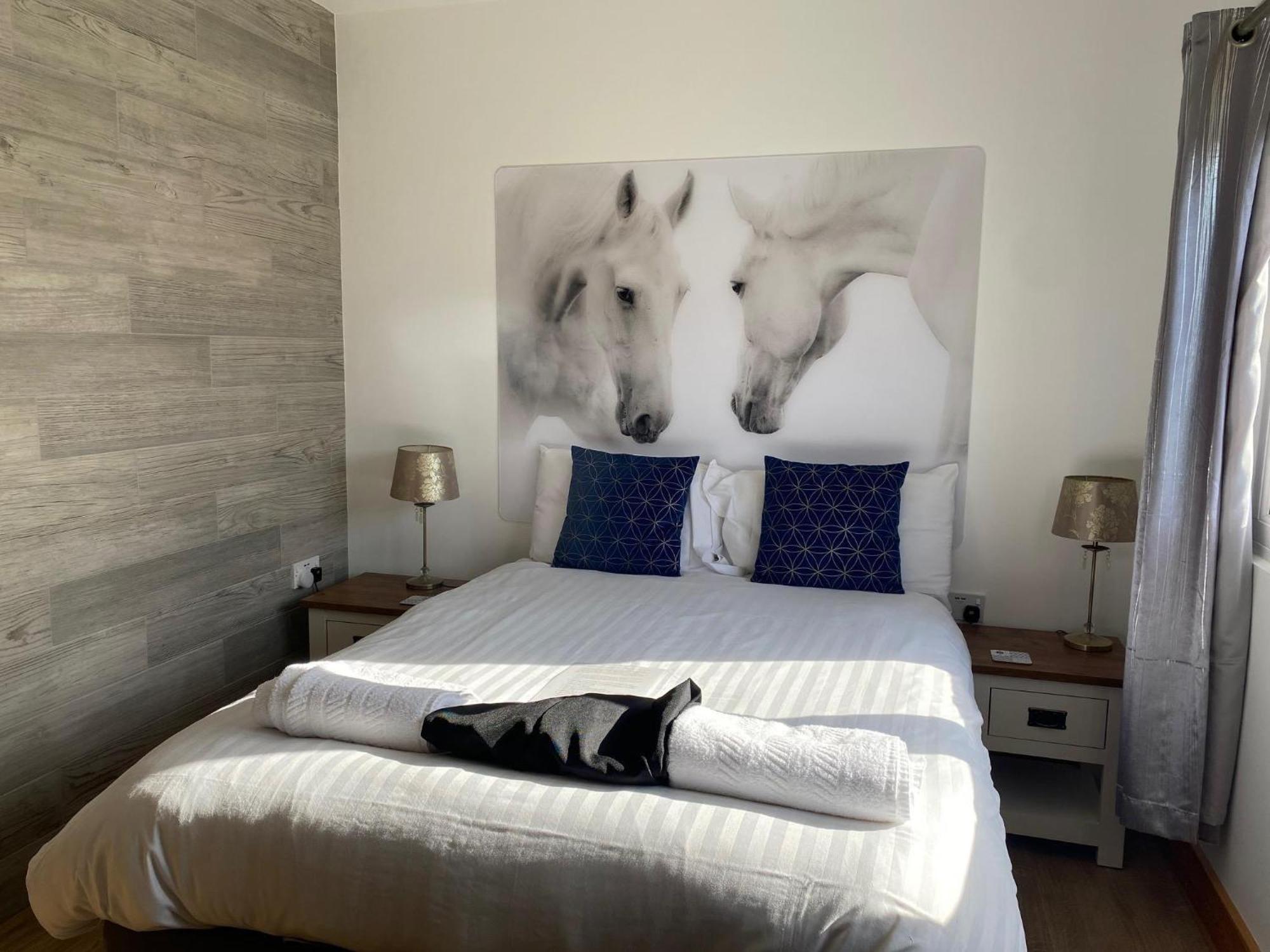 King Richard'S Luxury Lodge - Sleeps Up To 8 ,Dog Friendly ,Near Sherwood Forest At Fairview Farm In Nottingham Set In 88 Acres And Great For Groups,Family Gatherings,Corporate Events Exterior foto